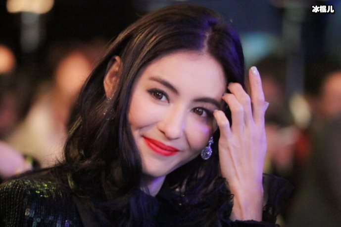 张柏芝小肚微凸怀四胎?本尊发视频回应:不生了