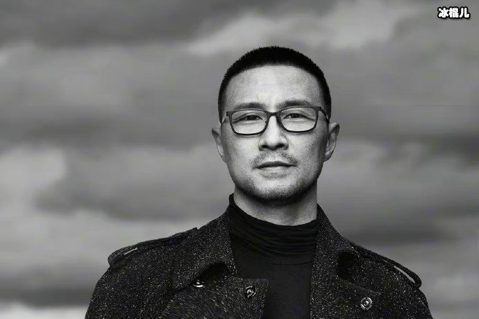 汪峰大女儿成舞后,母亲章子怡骄傲劲儿十足