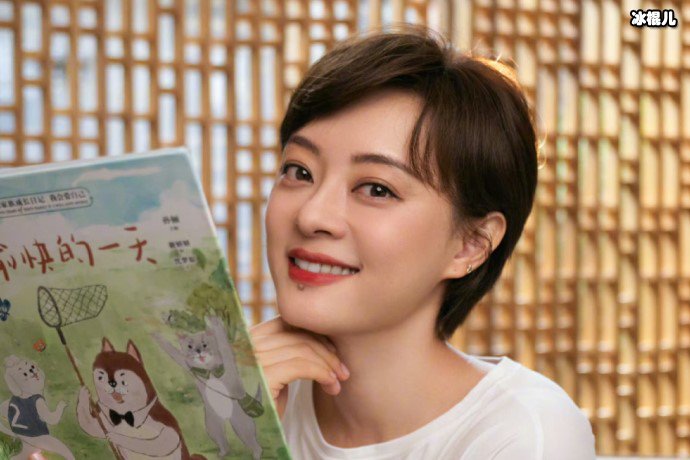 孙俪晒一桌子素材被赞像宫廷盛宴,网友一查价格,惊呆了!