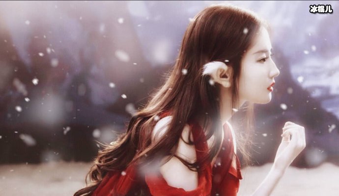 刘亦菲爱上做甜品更新微博图片,称自己拍照水平高