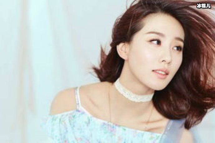 刘诗诗和倪妮姐妹情深一起晒剧照,二人温馨互动超有生活感