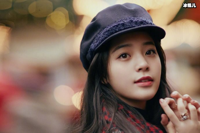 欧阳娜娜Jennie挑战暗黑风!给人感觉却丝毫不一样