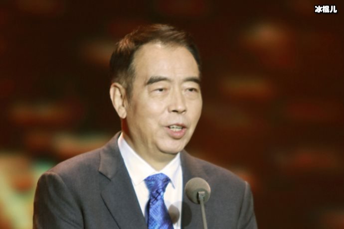 同样是陈凯歌的儿子,为什么陈飞宇很火