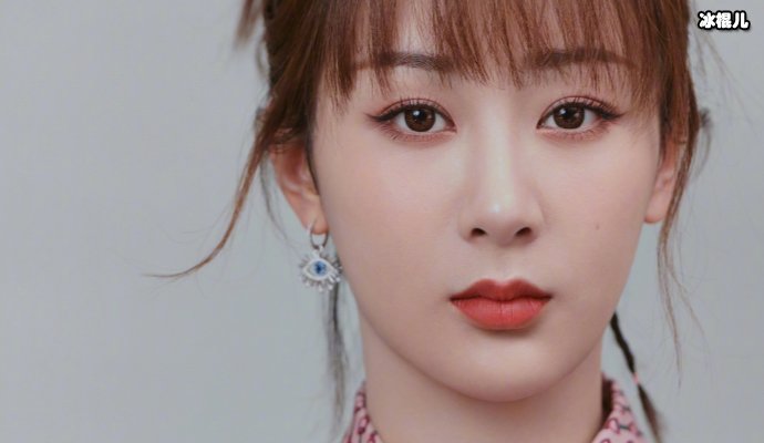 小猴子杨紫的低调追星之路,得到赵薇回复