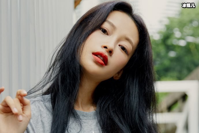 久未露面的孙怡终于有新剧,《你好检察官》造型干练网友:期待