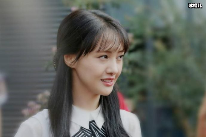 吉杰蹭热度?为郑爽发声:主播是职业不是套钱的方式