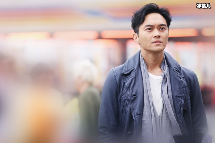 张智霖晒出理发照片,引网友围观:扎起头发就是男版袁咏仪啊