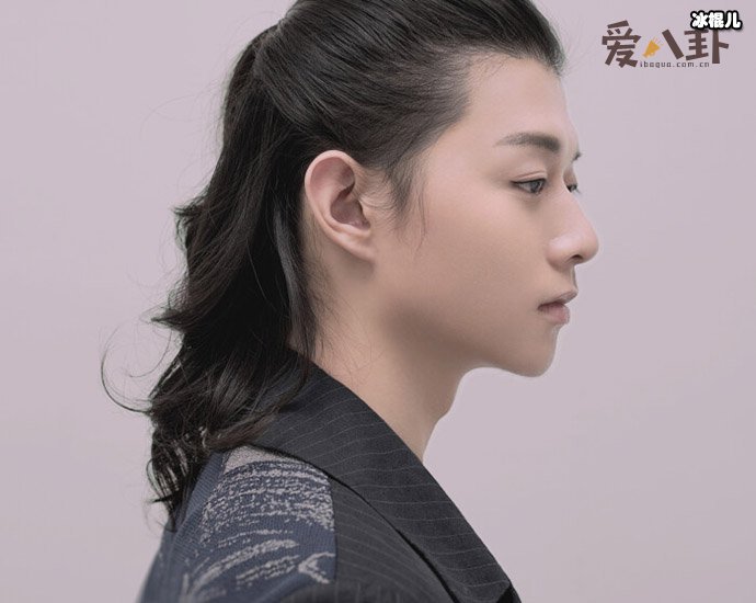 霍尊为何一直长发? 扒外人对霍尊的评价