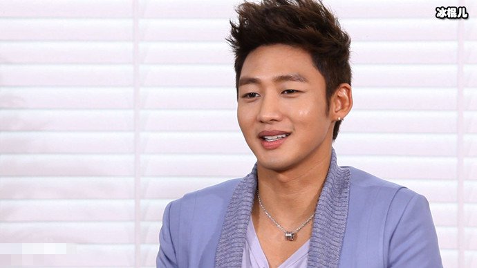 演员李泰成结婚,李泰成为什么和前妻离婚了?