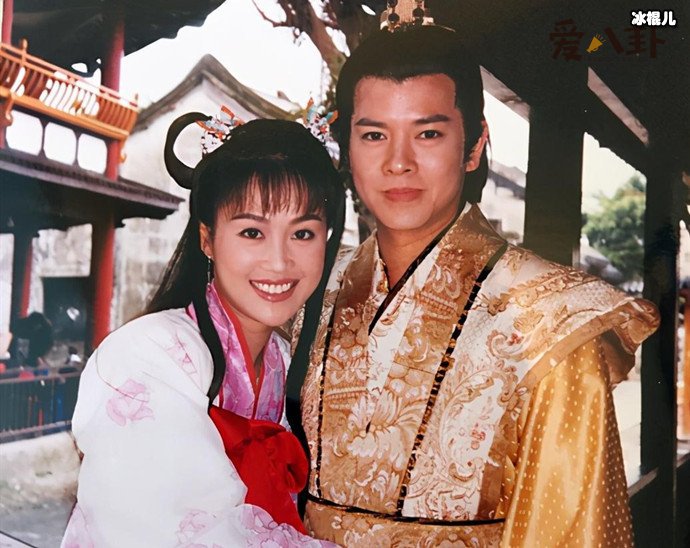 梁小冰老公是谁? 起底其情史梁小冰被曝出轨是怎么回事