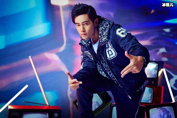 用监视器偷拍周杰伦餐厅道歉, 服务员一句话引起网友热议!