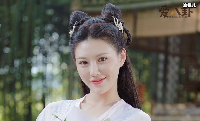 琉璃紫狐是谁演的?扮演者侯梦瑶资料背景揭秘