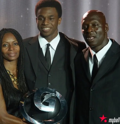 大发体育-RIP!维金斯父亲因病去世,大发助力你的致富之路!