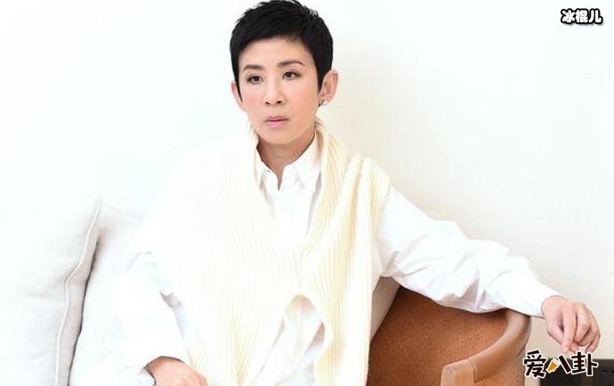 吴君如结婚却没有结婚证, 与陈可辛爱情长跑20多年仍未婚