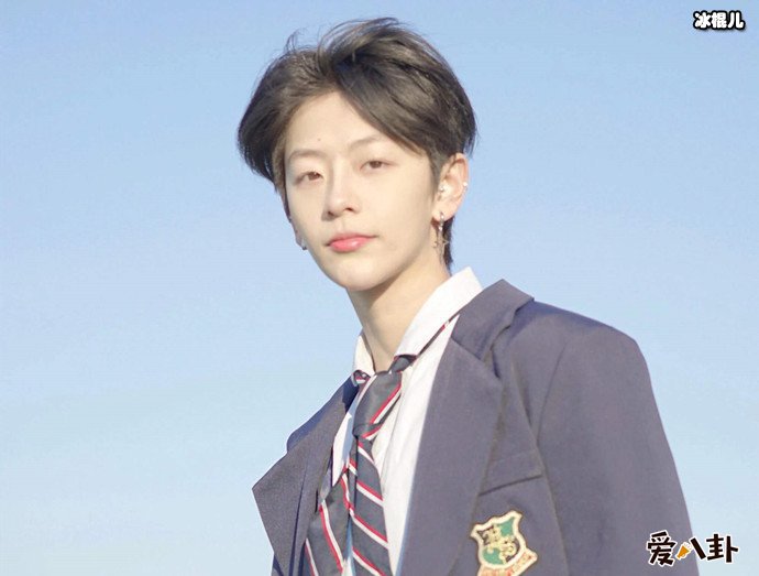 创造营刘梦为什么打扮这么男性化? 刘梦个人资料男的女的