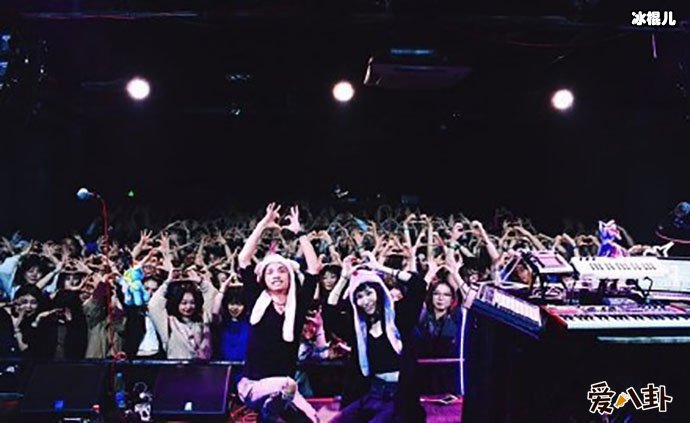 脆弱少女组是什么组合, 被挂热搜遭非议怎么回事!