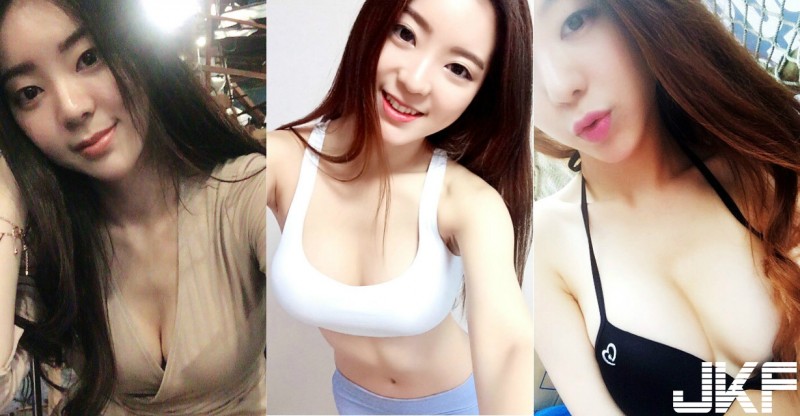 運動正妹夾緊「翹蜜臀」深蹲姿勢太撩人！全健身房都在看她…