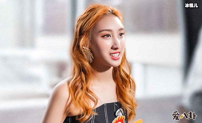 许靖韵的老公是谁? 签约英皇出道受力捧多年为什么不红