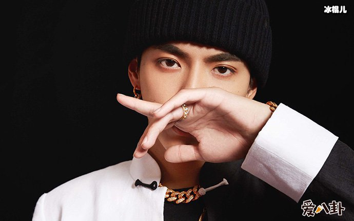 吴亦凡回应发胖传闻, 曝被损友潘玮柏“害惨”!