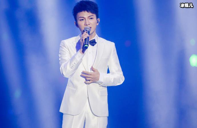 周深个人资料?为何周深的声音甜美纯净令人惊讶?