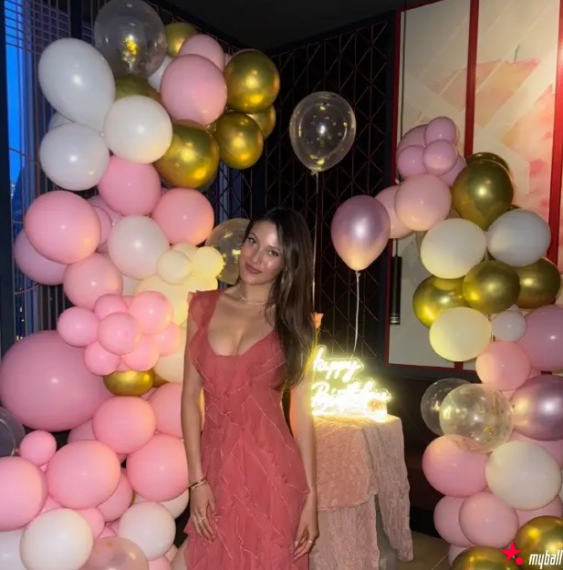 大发体育-完美身材!谷爱凌晒照庆祝22岁生日,大发助力你的致富之路!