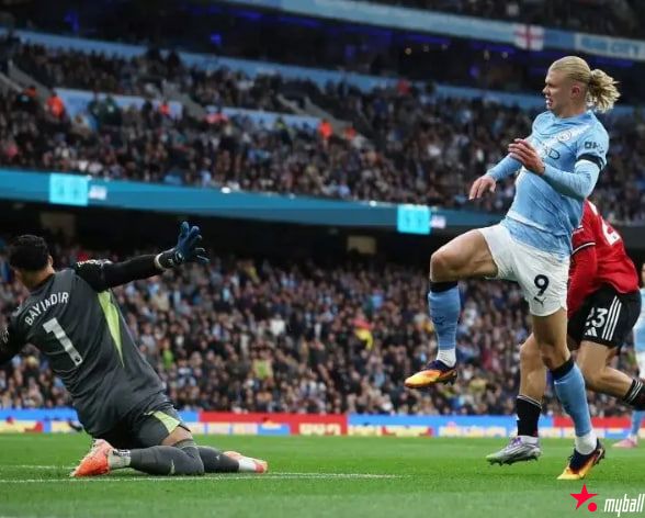 迈博体育 曼联0-3曼城弗爵看了都愁眉！阿莫林拒绝改变战